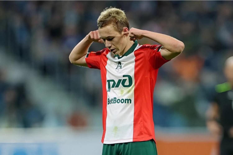 Rusiyalı futbolçuya Fransa klubu "elçi düşdü"