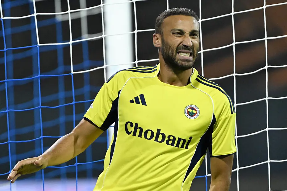 "Neftçi"yə yazılan Cenk Tosundan ayrılıq barəsində sərt cavab