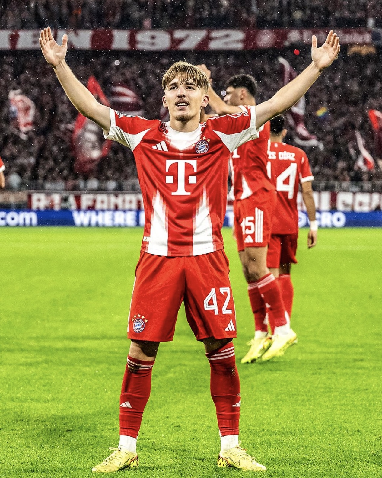 Çempionlar Liqası: “Bayern”dən rekord qələbə, Karldan ilk!