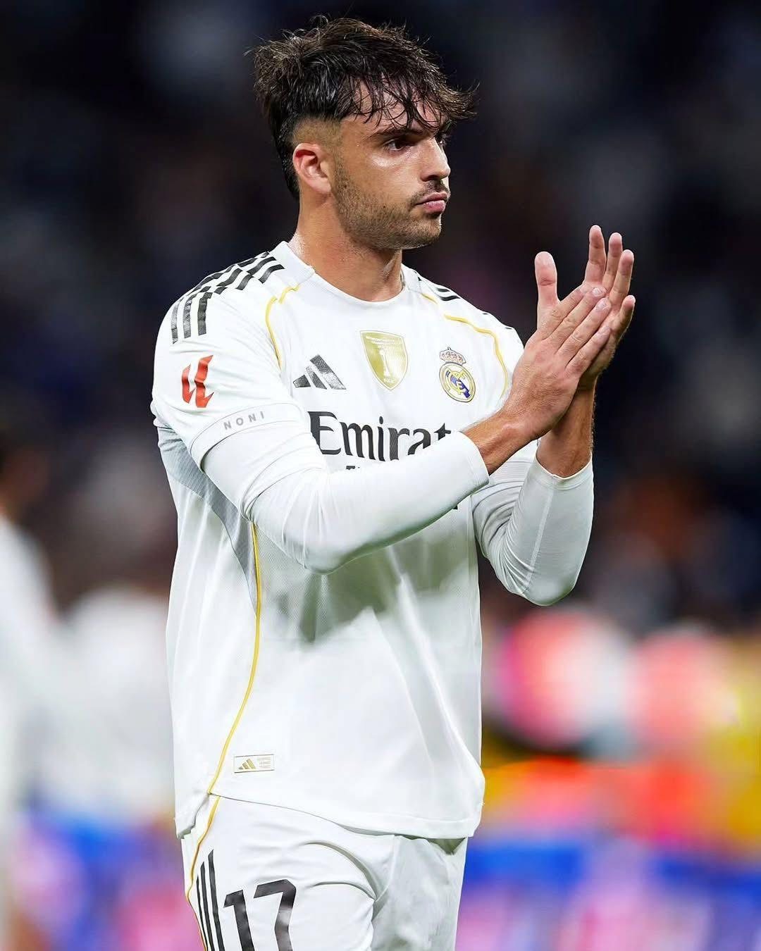 Asensionun qızdırması qalxdı, son anda heyətdən çıxdı