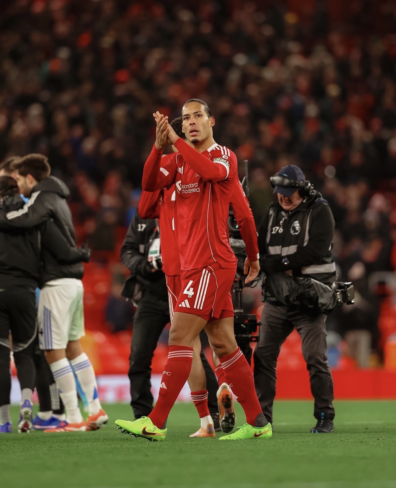 “Liverpul” ilə autsayder qarşısında xal itkisi ilə başladı