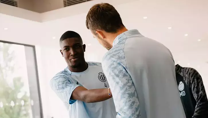 “Liverpul” müdafiə xəttini gücləndirdi: 43 milyon avroluq transfer