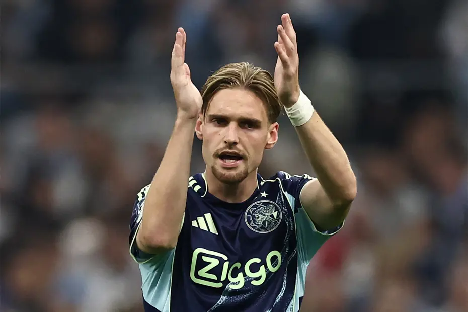 “Latsio” Genduzinin yerini dərhal doldurdu: 17 milyon avroluq transfer