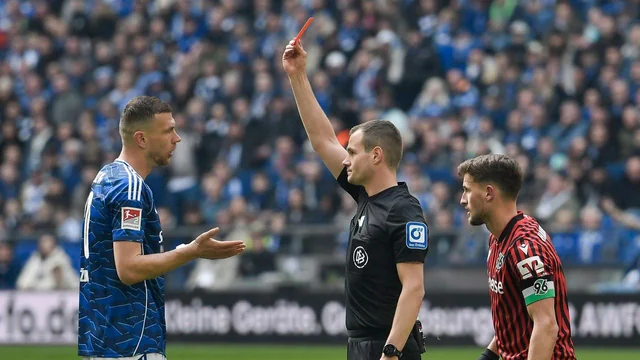 Cekonun gördüyü qırmızı vərəqə Almaniyada gündəm oldu