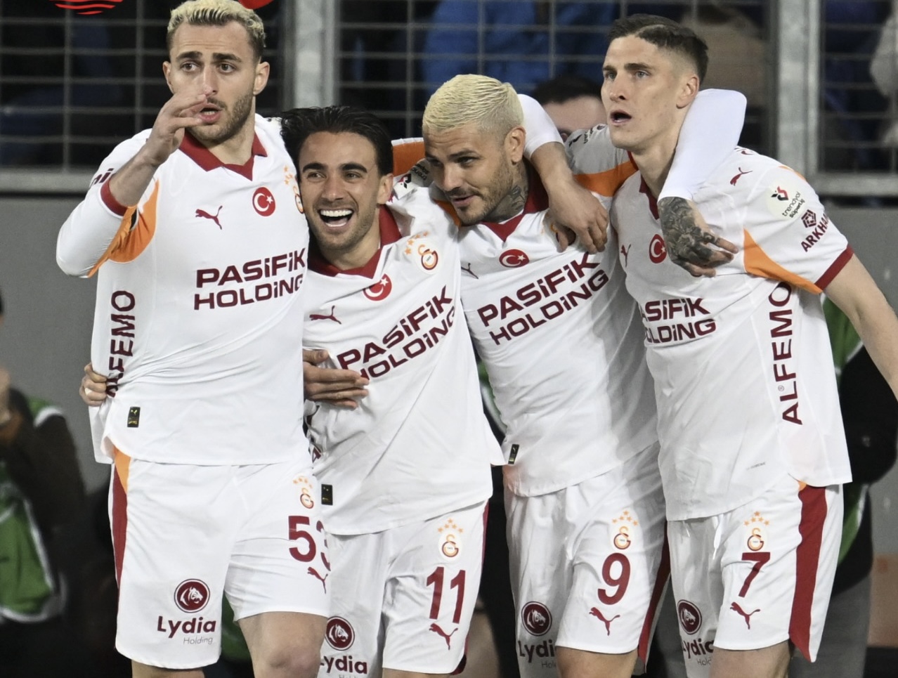 “Qalatasaray” liderliyini möhkəm etdi