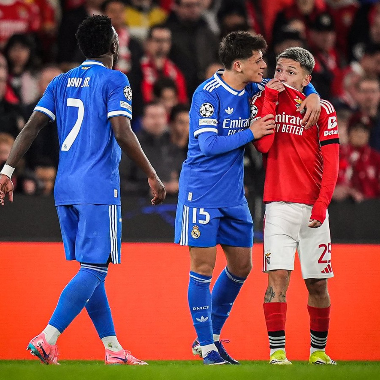 Vinisiusu təhqir edən futbolçu cəzasını aldı